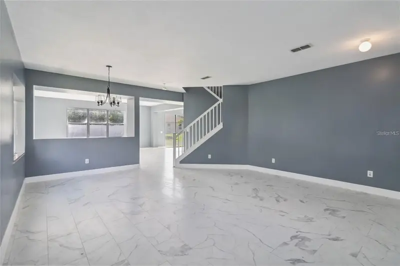 545 First Cape Coral Dr, FL