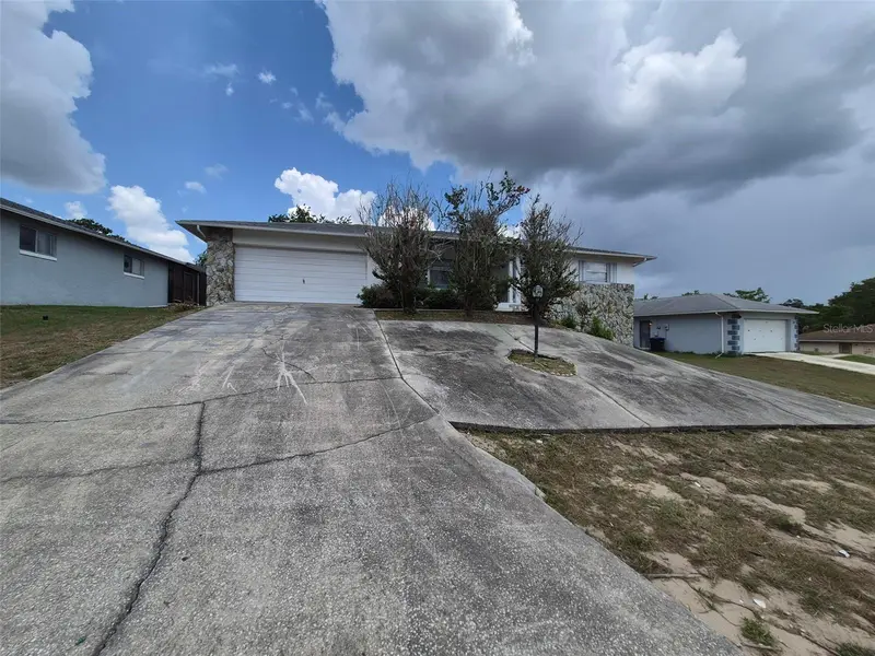 229 W Casurina Pl, FL