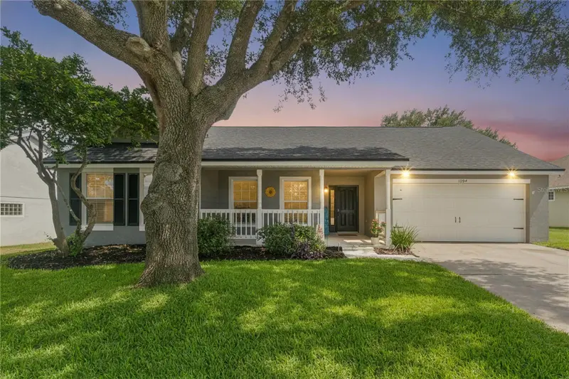 1094 Golf Point Loop, FL