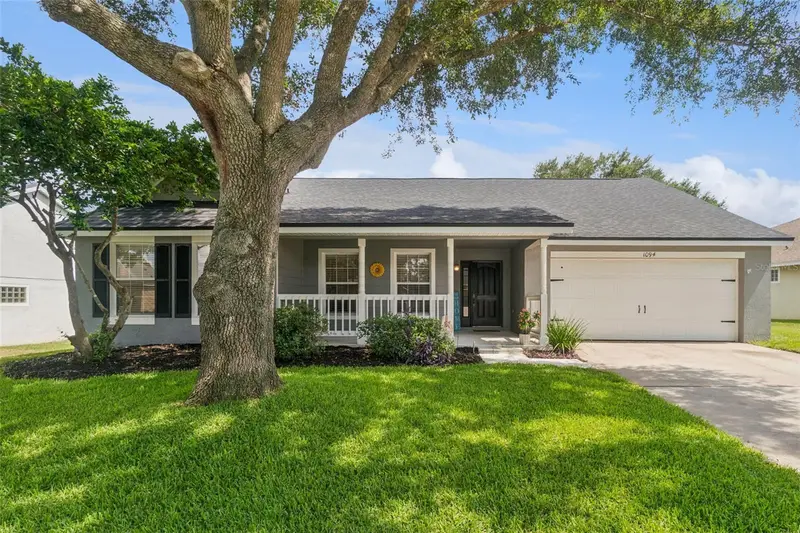 1094 Golf Point Loop, FL