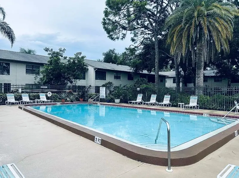 3032 Eastland Blvd #B202, FL