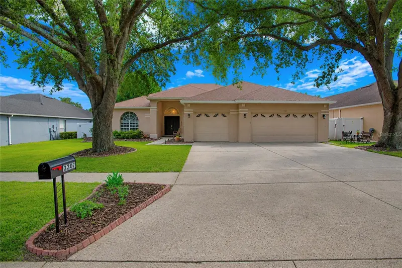 3307 Royal Ascot Run, FL