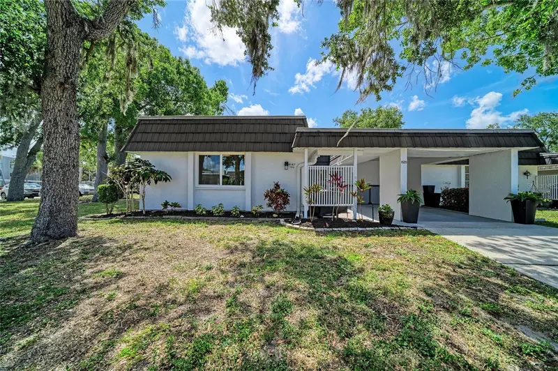 1520 Lakeside Way #147, FL