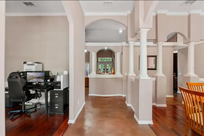 2304 Indian Mound Trl, FL