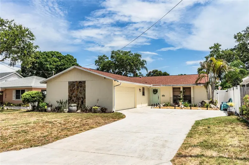 14803 Sunset Dr, FL