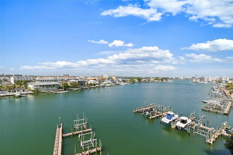 530 S Gulfview Blvd #601, FL