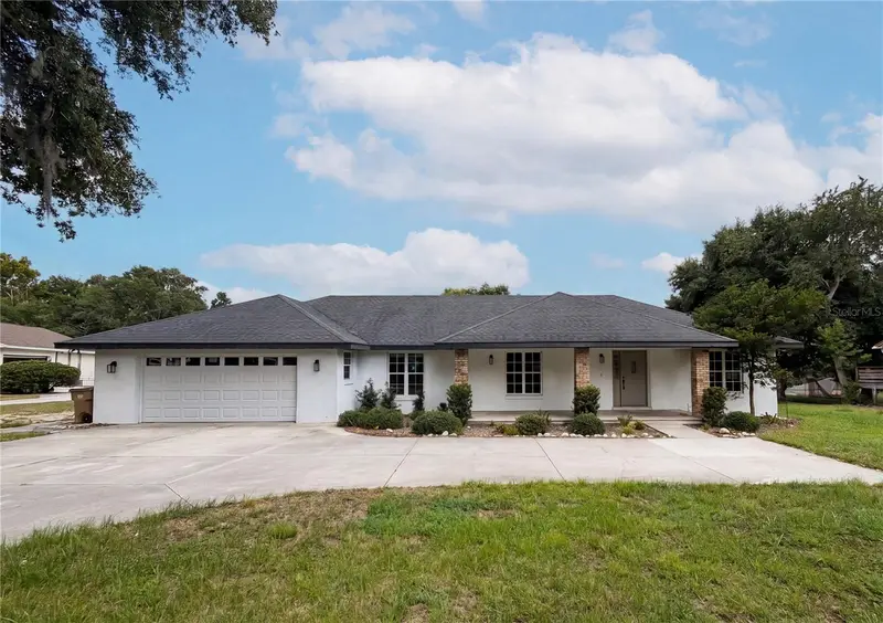 Clermont listing