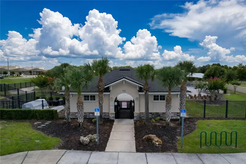148 Ludisia Loop, FL