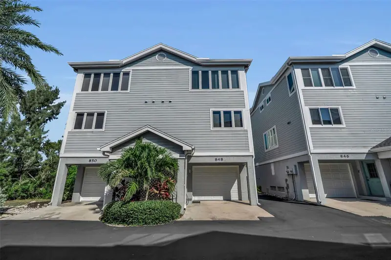 848 Evergreen Way, FL
