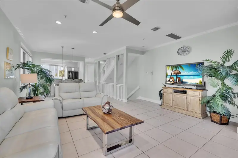848 Evergreen Way, FL