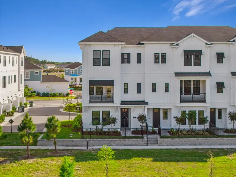 7244 Sutton Ln, FL