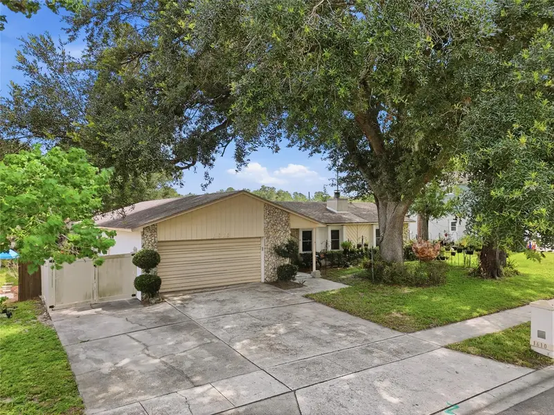 1610 Gladiolas Dr, FL