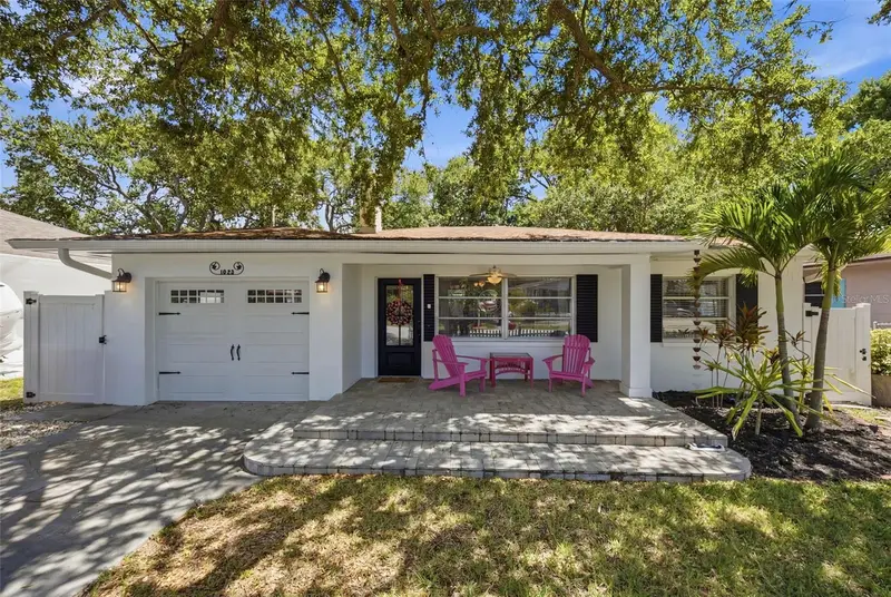 1023 Granada St, FL