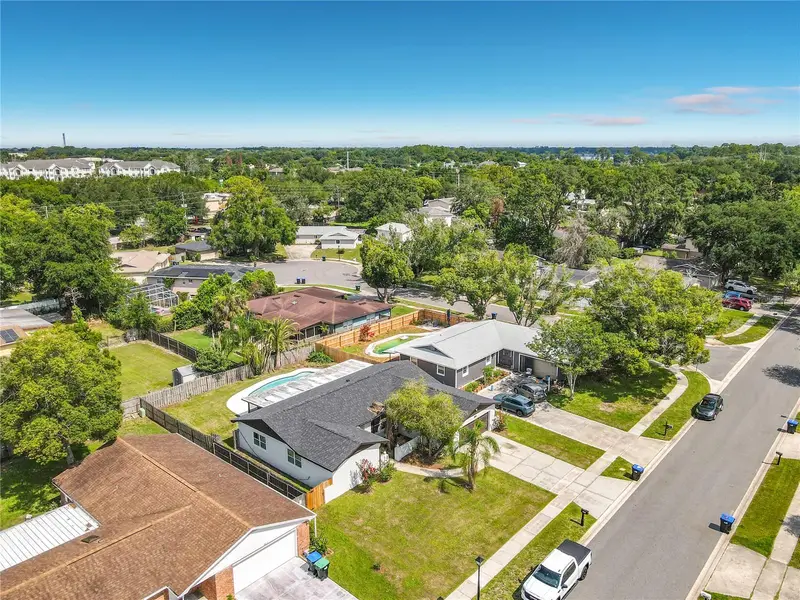 8676 Hillside Dr, FL