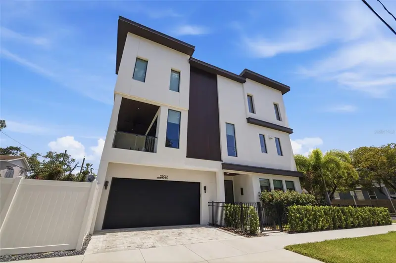 2502 N Highland Ave #1, FL