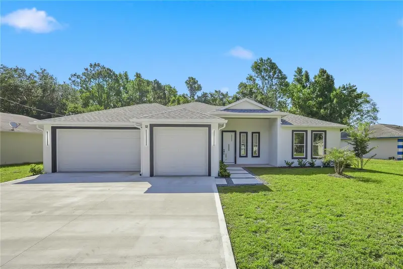 12 Perthshire Ln, FL