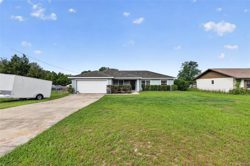 8 Almond Drive Trce, FL