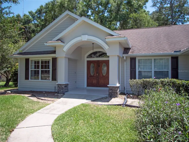 1258 Ne 51st Loop, FL