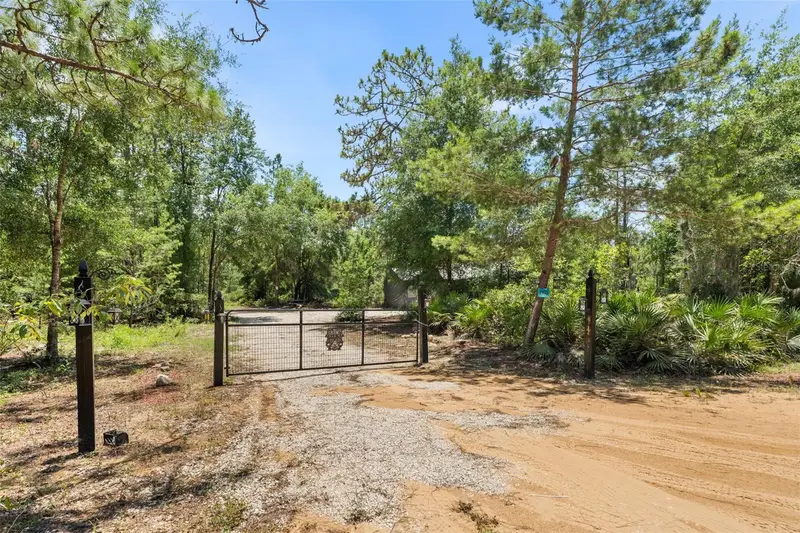 419 Lily Trl, FL