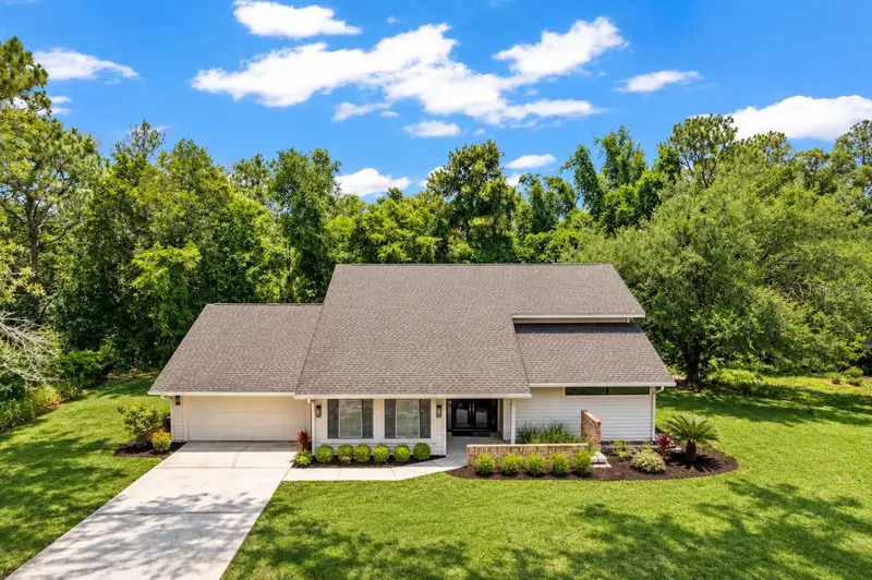 10 Sycamore Ct S, FL