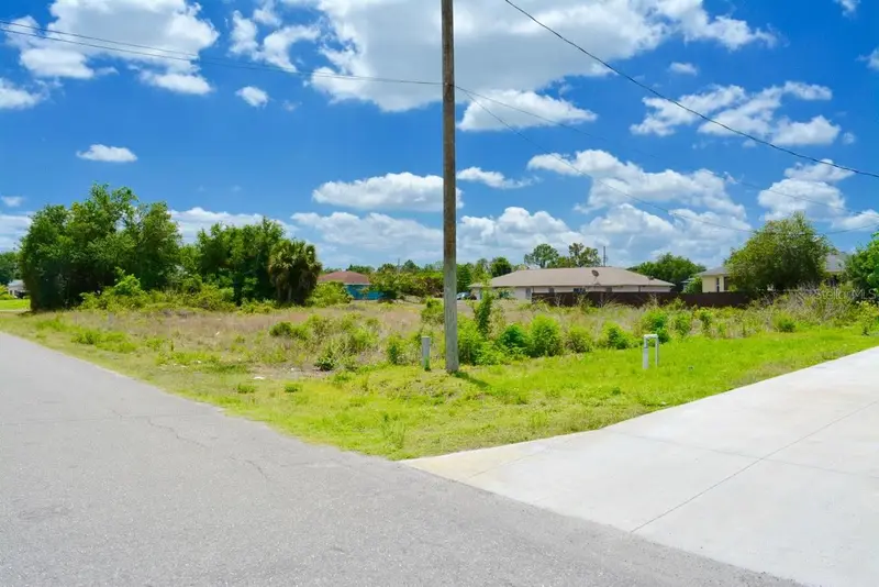 4505/4507 27th St Sw, FL