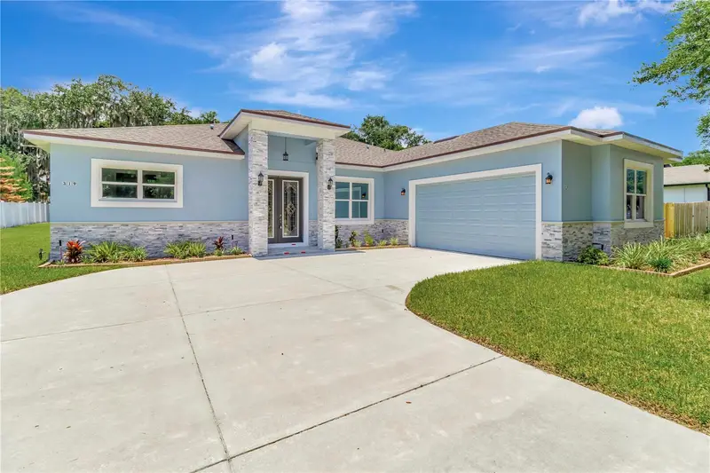 319 Water Shore Dr, FL
