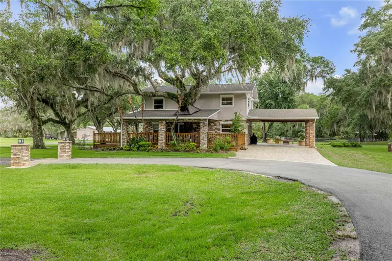 800 Hidden Oaks Ln, FL
