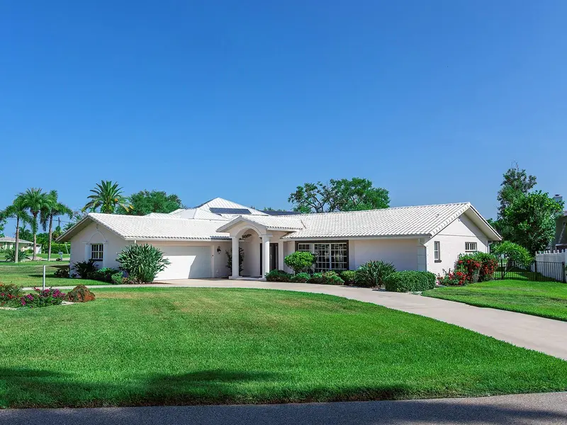 396 Bayshore Dr, FL