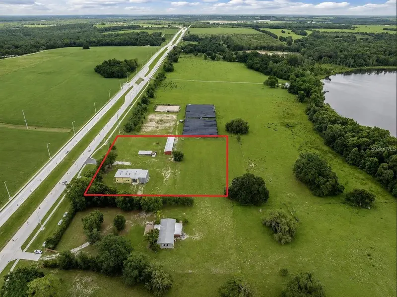 33144 Mccabe Rd, FL