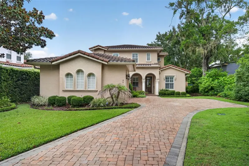 341 E Reading Way, FL