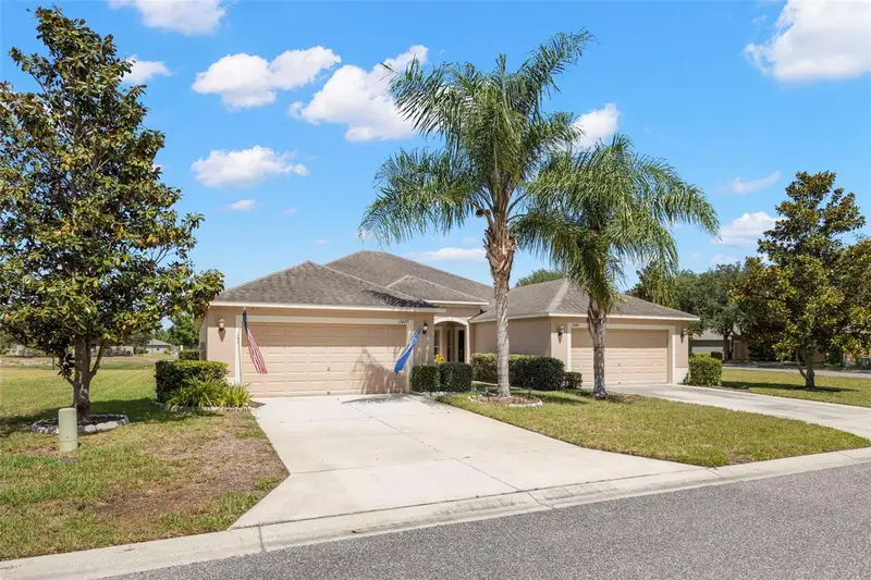 13627 Crest Lake Dr, FL