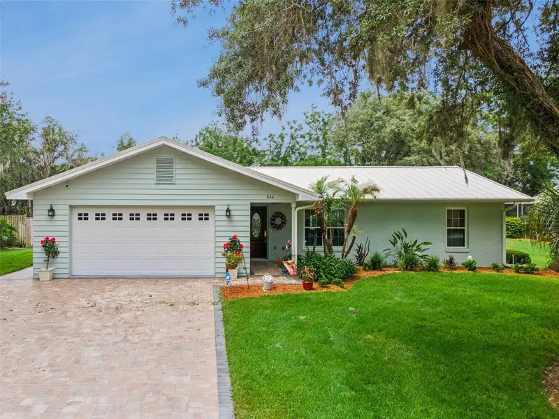 864 Redwood Way, FL