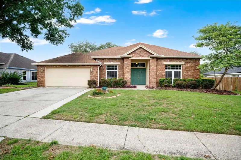 3886 Kingston Oaks Cv, FL