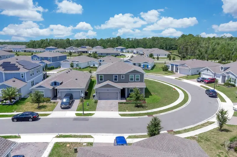 4064 Redbridge Loop, FL