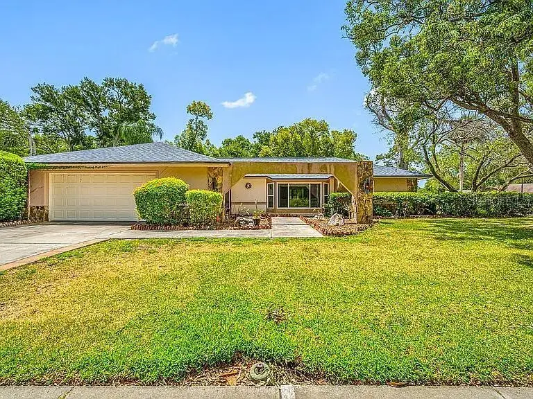 10 Linden Ln, FL
