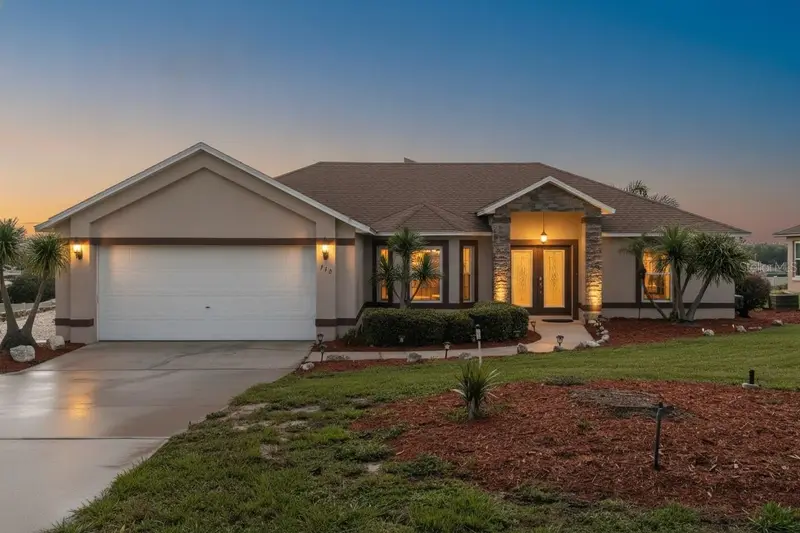 11501 Autumn Wind Loop, FL