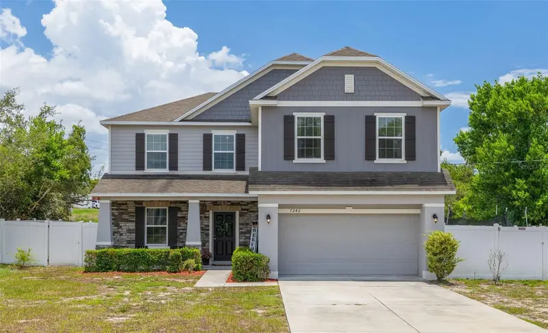 7242 Landmark Dr, FL