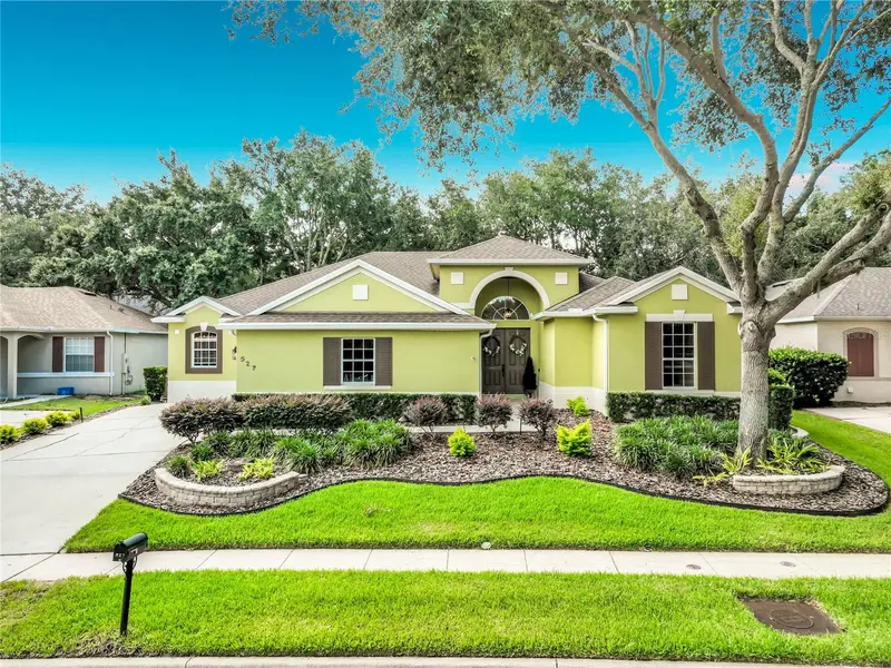 527 Azalea Bloom Dr, FL