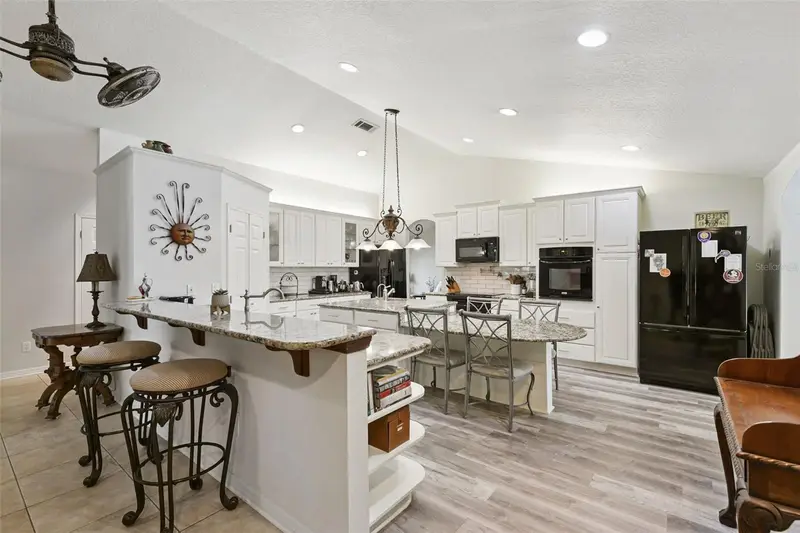 1209 Deer Run Dr, FL