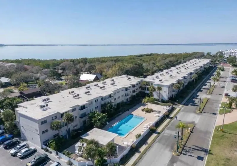 223 Columbia Dr #211, FL