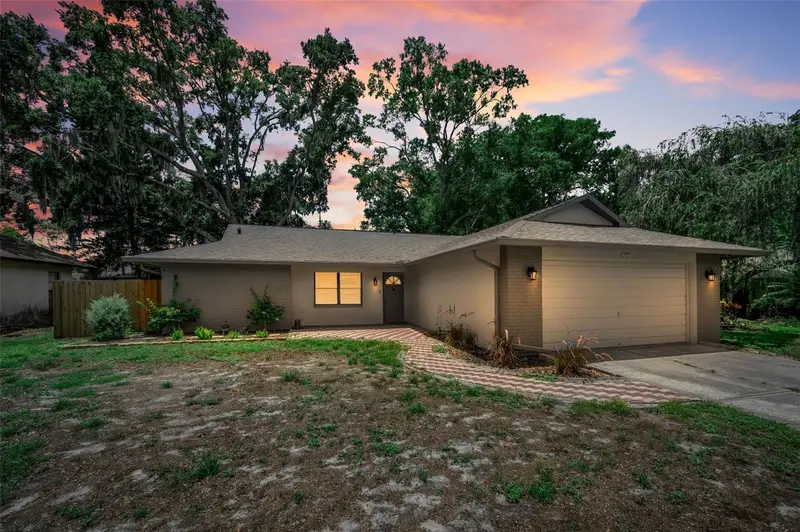 2761 Oak Bend Ct, FL