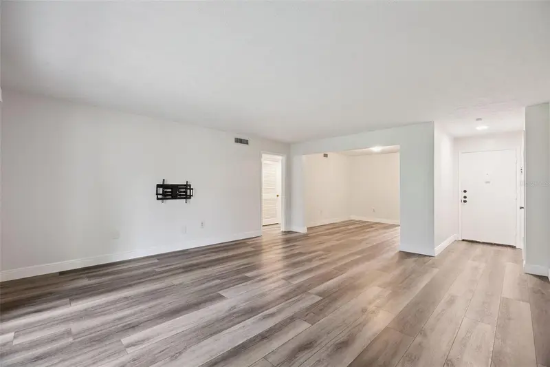 4300 Lake Underhill Rd #23b2, FL