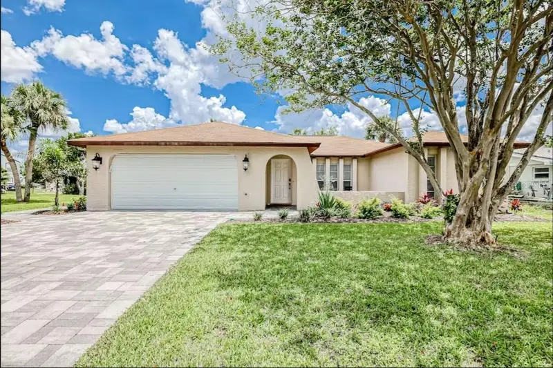 8116 Brighton Dr, FL
