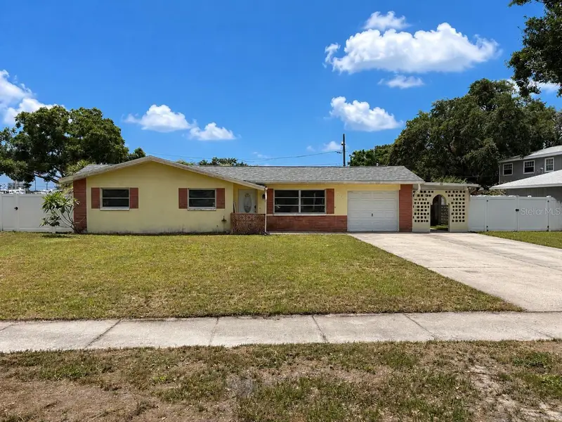 2571 Central Ave, FL