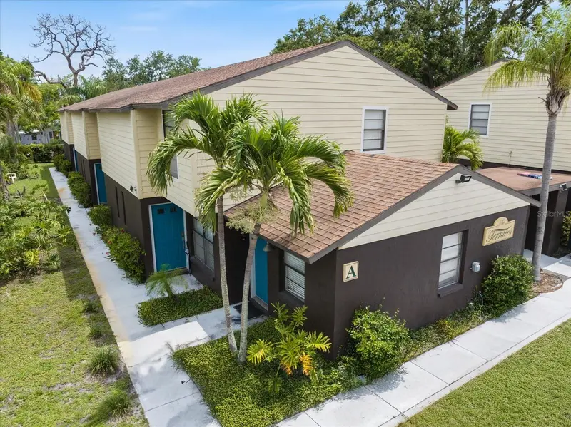 960 Highland St #A7, FL