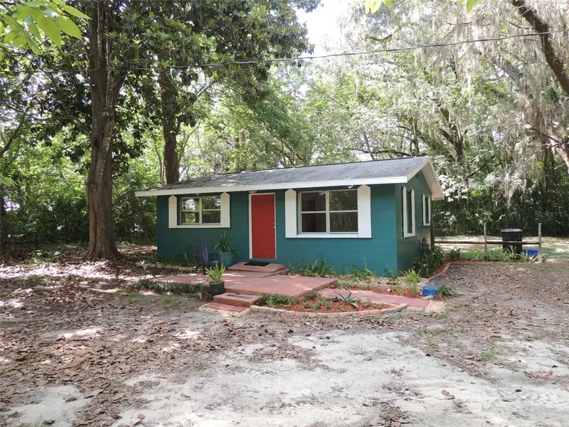 1146 Ne 2nd Pl, FL