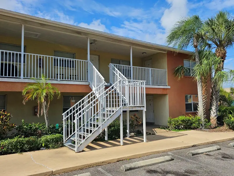 117 N Evergreen Ave #205, FL