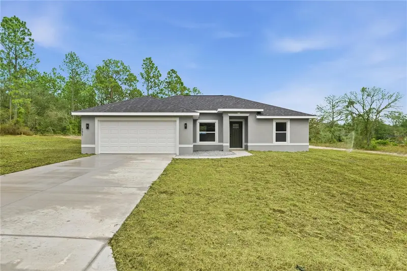 20 Locust Loop Cir, FL