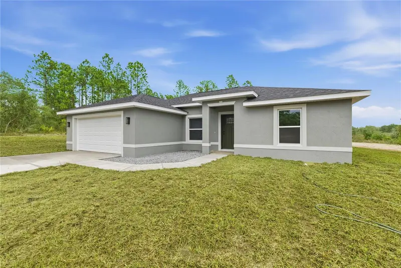 20 Locust Loop Cir, FL