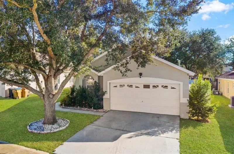 2627 Oneida Loop, FL